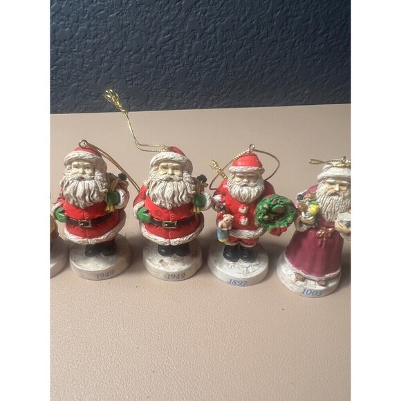 Lot of 5 Vintage Russ Berrie Santa Through the Ages Holiday Figurines Decor - Picture 3 of 7